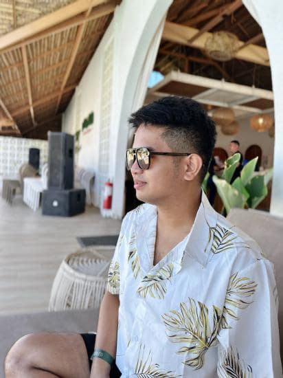 Carlo at the pool